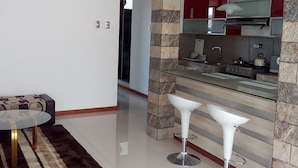 Apartment, 2 Bedrooms, Non Smoking | Living area | 32-inch Smart TV with cable channels, TV - H'epico Rent Apartments Piura (Piura)