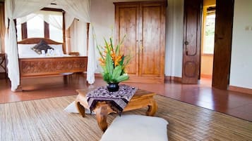 Habitación doble | Escritorio, insonorización, wifi gratis y ropa de cama