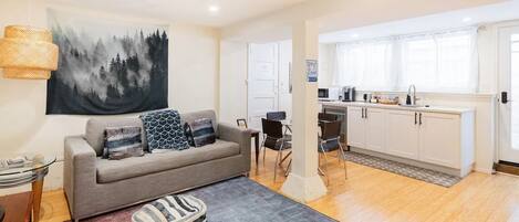 TV connectée, Netflix, livres, services de streaming