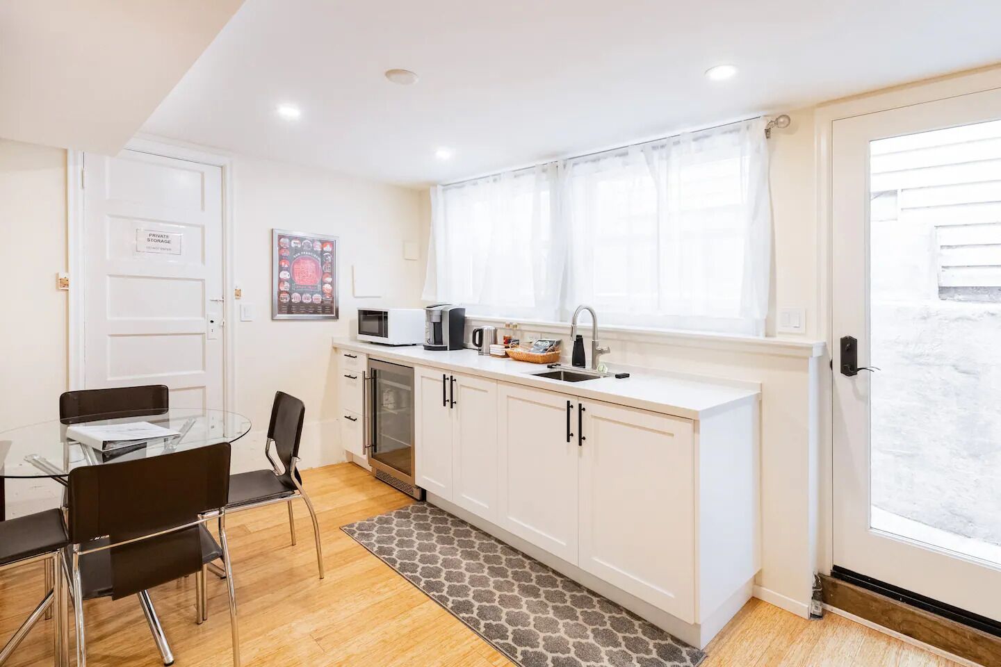 Private Spacious Modern Potrero Garden Oasis Suite