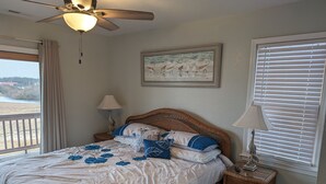 Room - Sunset Breeze Semi-OceanFront: 6 Master Bedroom Suites, 8 Baths, Pool & Hot tub! (Kill Devil Hills)