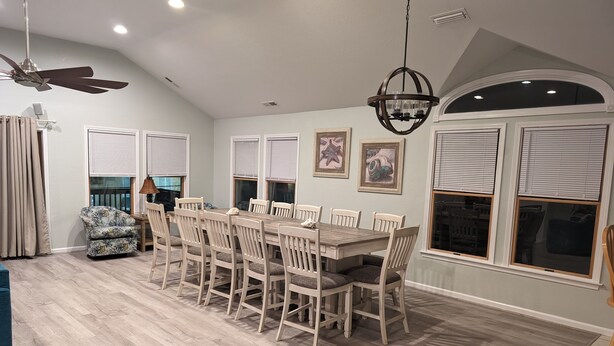 Dining - Sunset Breeze Semi-OceanFront: 6 Master Bedroom Suites, 8 Baths, Pool & Hot tub! (Kill Devil Hills)