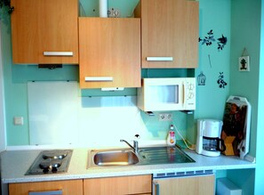 Refrigerador y microondas 