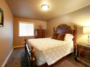 9 Schlafzimmer, Bügeleisen/Bügelbrett, WLAN, Bettwäsche