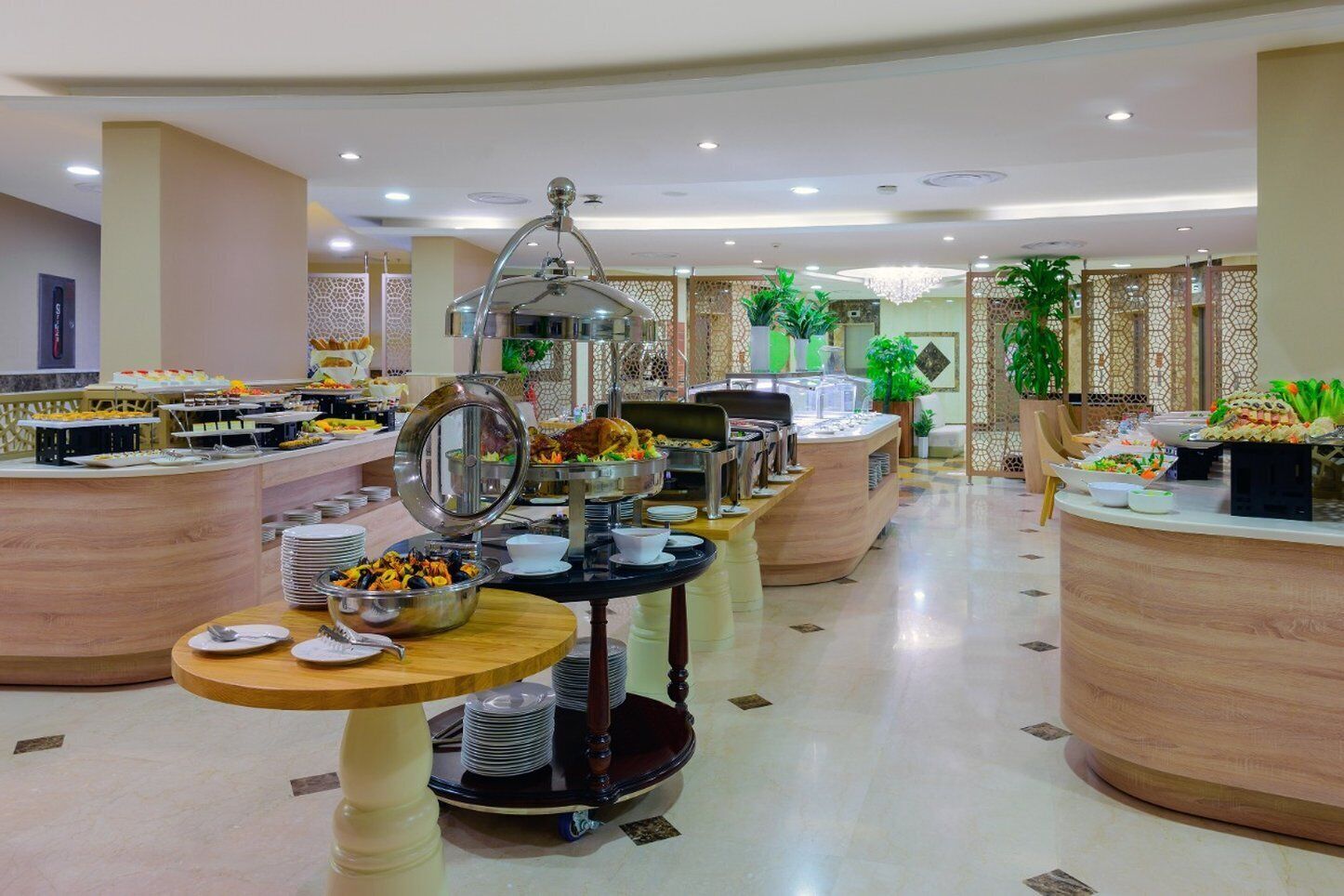 Daily buffet breakfast (SAR 35 per person)