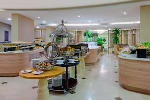 Daily buffet breakfast (SAR 35 per person)