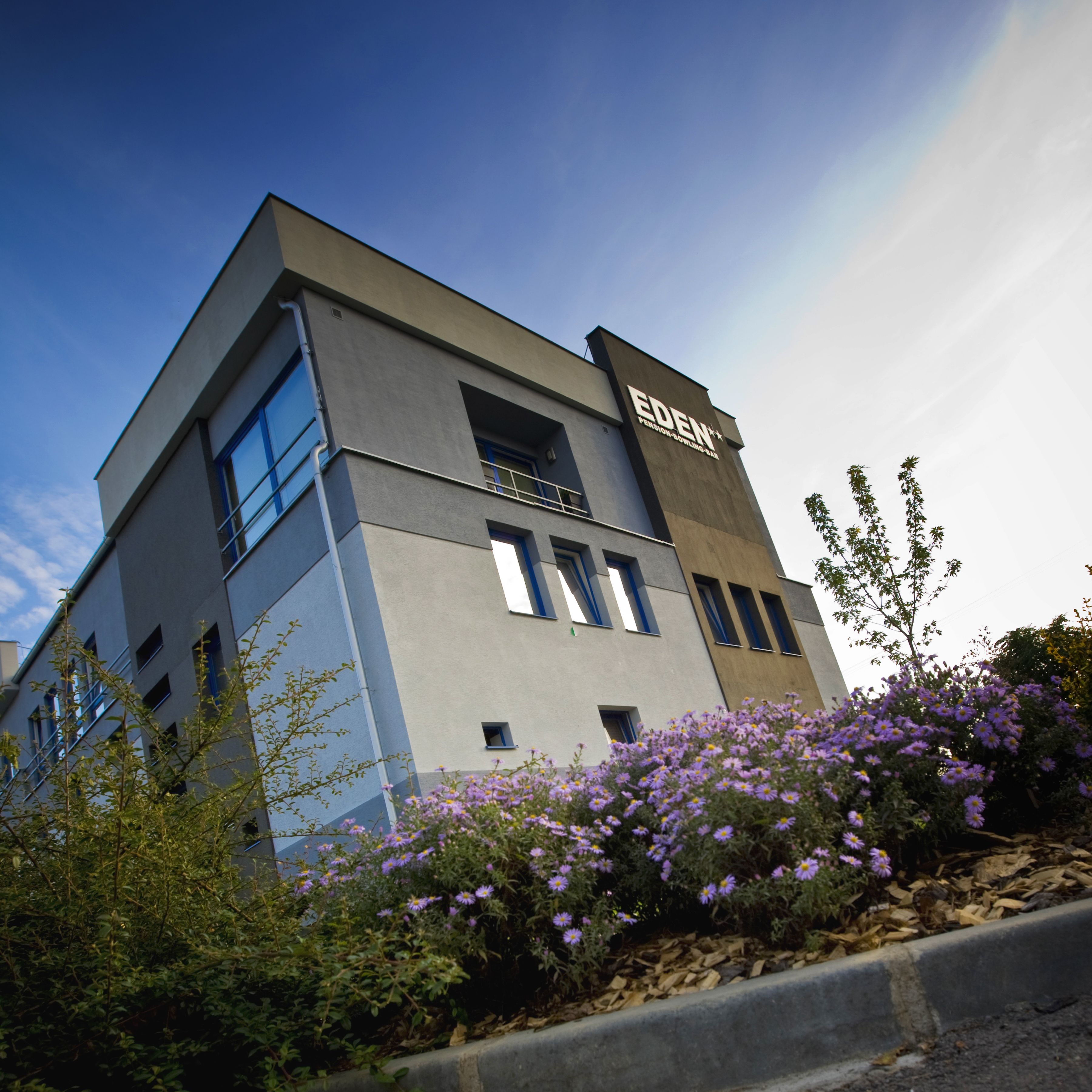 واجهة المنشأة