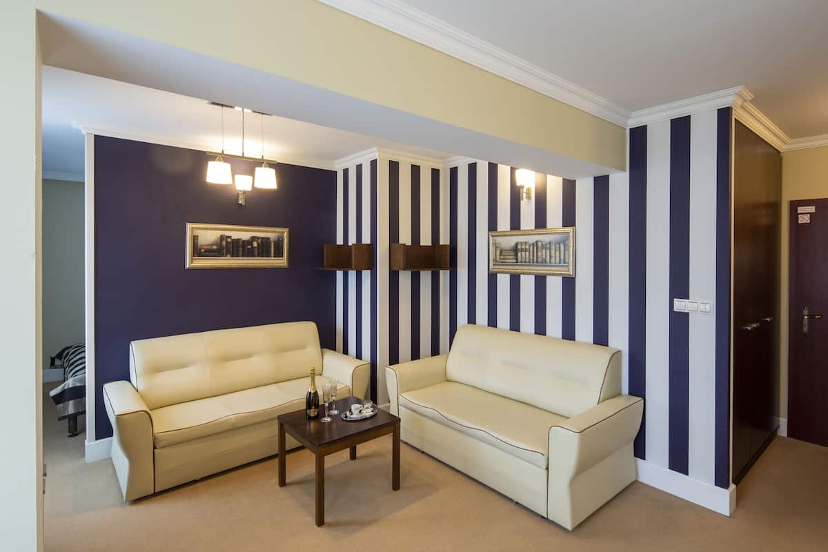 Departamento Confort | Escritorio, cortinas blackout, insonorización y wifi gratis