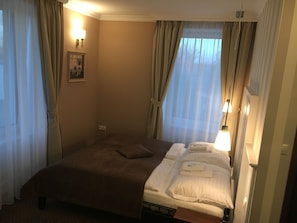 Apartament familiar, 2 dormitoris | Escriptori, cortines opaques i habitacions insonoritzades