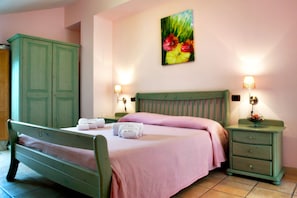 Kahden hengen economy-huone | Ilmainen Wi-Fi, vuodevaatteet