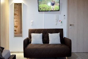 TV - Melina Apartment in the heart of Rethymno Old Town (Rethymno)