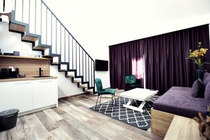 Apartamento clássico, 2 quartos, vista para o jardim (2,3,4,5) | Cozinha americana privada | Cafeteira/chaleira, chaleira elétrica