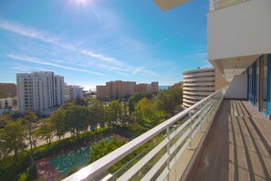 Property grounds - Apartamento Valerie | 2 Bedrooms | Great Location | Vilamoura (Vilamoura)