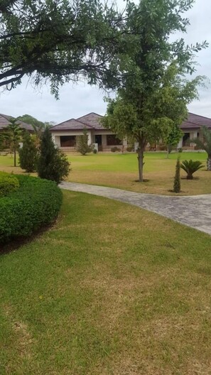 숙박 시설 구내