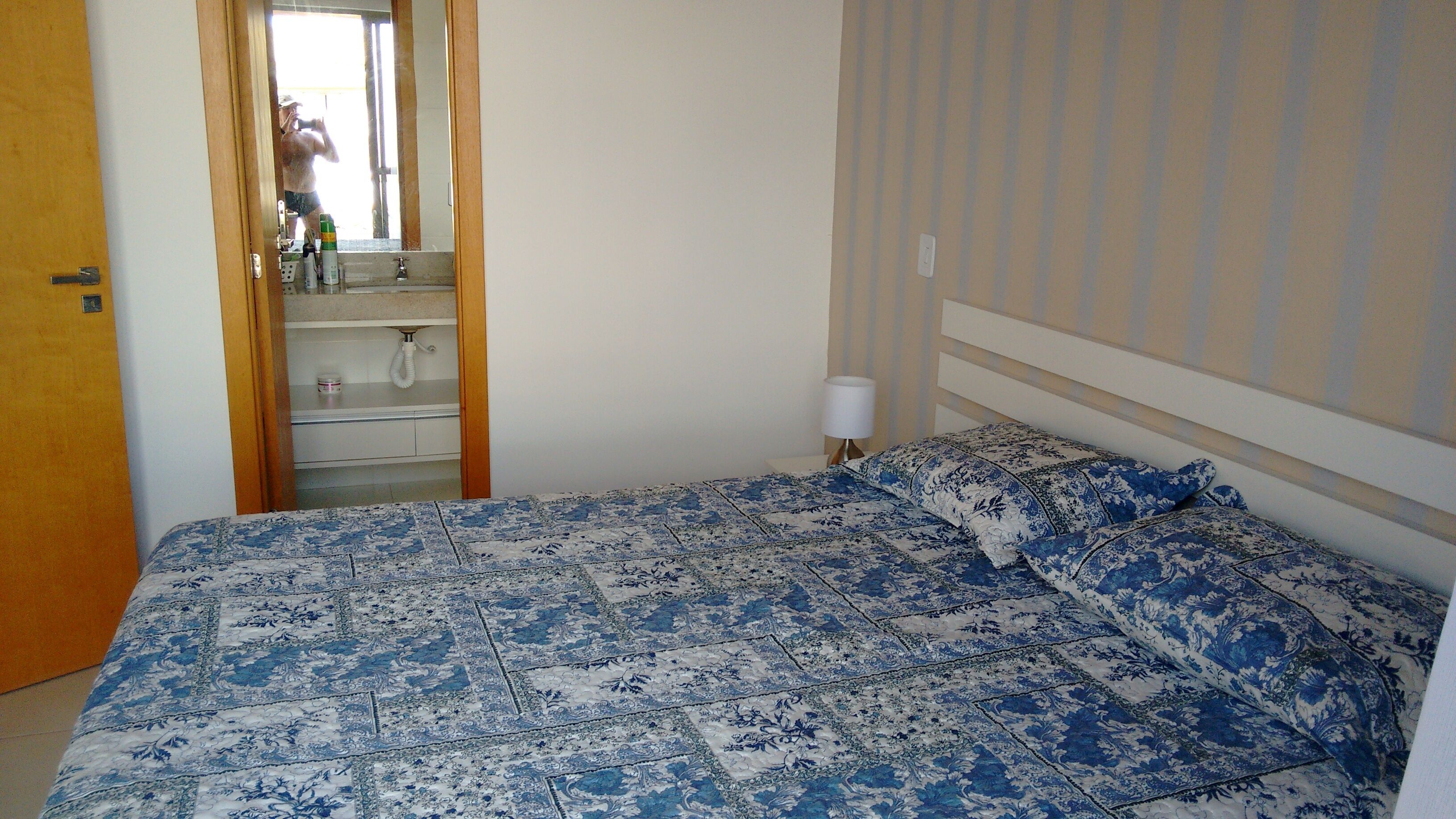 Vilage duplex with 115m2 with 3 bedrooms (2 suites) in gated community.