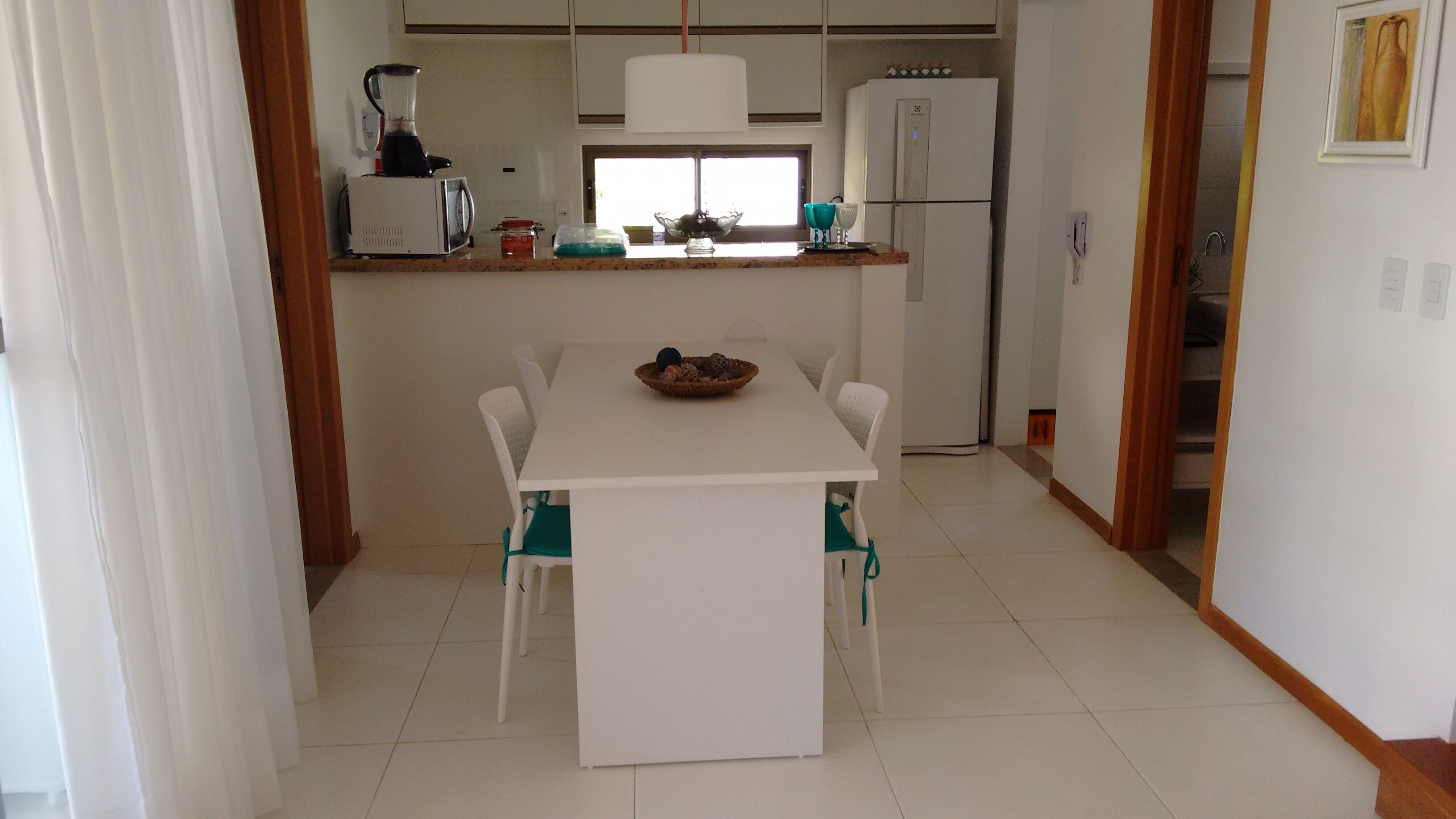 Vilage duplex with 115m2 with 3 bedrooms (2 suites) in gated community.