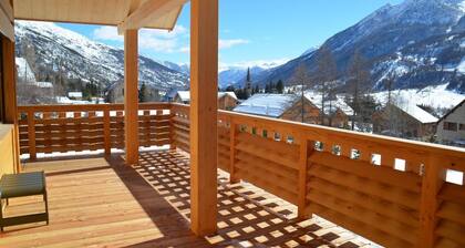 Zeitgemäßes und authentisches Chalet in der Ortschaft Monétier les Bains<br><br>