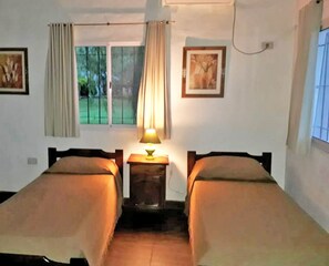 Panoramic Cabin, Balcony, River View (#1, #2) | Blackout curtains, soundproofing, rollaway beds, free WiFi - Cabañas Tio Maluco (Goya)