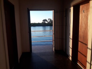 全景小屋, 陽台, 河景 (#1, #2) | 陽台