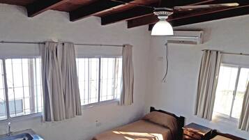 Kabin Panorama, balkon, pemandangan sungai (#1, #2) | Tirai kedap cahaya, kedap suara, dan tempat tidur lipat/tambahan