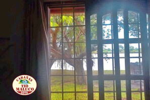 ห้องดับเบิล, เตียงควีนไซส์ 1 เตียง, พร้อมสิ่งอำนวยความสะดวกสำหรับผู้พิการ, วิวแม่น้ำ (#7) | ผ้าม่านกันแสง, ห้องเก็บเสียง, เตียงเสริม/เปล, Wi-Fi ฟรี