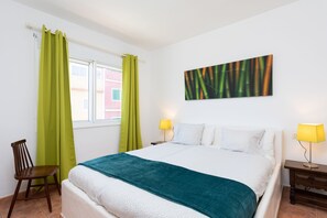 2 bedrooms, desk, iron/ironing board, travel cot