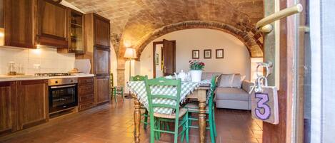 Appartamento Basic, 1 camera da letto, non fumatori, vista collina (Ortensia) | Soggiorno