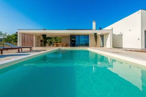 Piscine extérieure