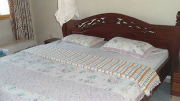 In-room safe, individually decorated, individually furnished, desk