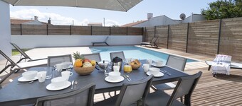 Luxurious villa with heated pool