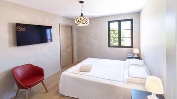 4 chambres, fer et planche Ă repasser, Wi-Fi, draps fournis