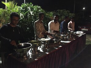 Familie villa, Meerdere bedden, toegankelijk voor mindervaliden, uitzicht op bergen | Buffet