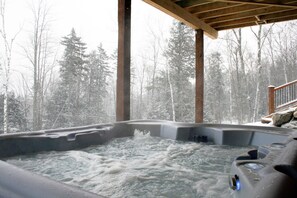 Bain à remous extérieur