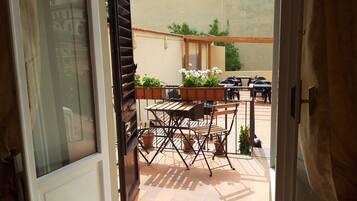 Doppelzimmer, Terrasse | Balkon