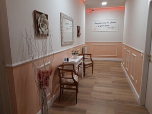 Hallway - Il Sorriso (Florence)