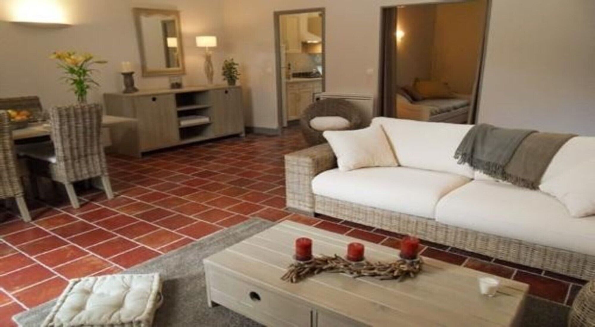 Gite Arranged In A Former Wine Cellar Overlooking The Canal Du Midi