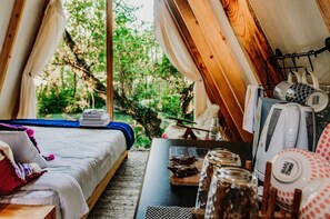Private kitchen - Duende Treehouses Hotel (Lagodekhi)