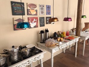 Free daily buffet breakfast