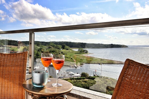 Outdoor dining - Marina Apartment (Glücksburg (Ostsee))