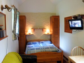 1 dormitorio, wifi gratis, ropa de cama
