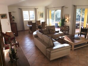 TV, fireplace, DVD player, stereo - villa with heated pool between cala rossa and porto vecchio (Porto-Vecchio)