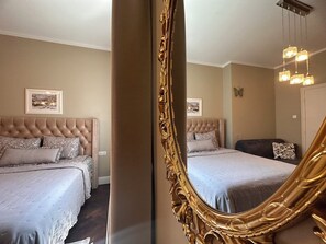 3 chambres, literie hypoallergénique, bureau, rideaux occultants
