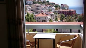 Habitación básica doble, vista al mar | Vista desde la habitación