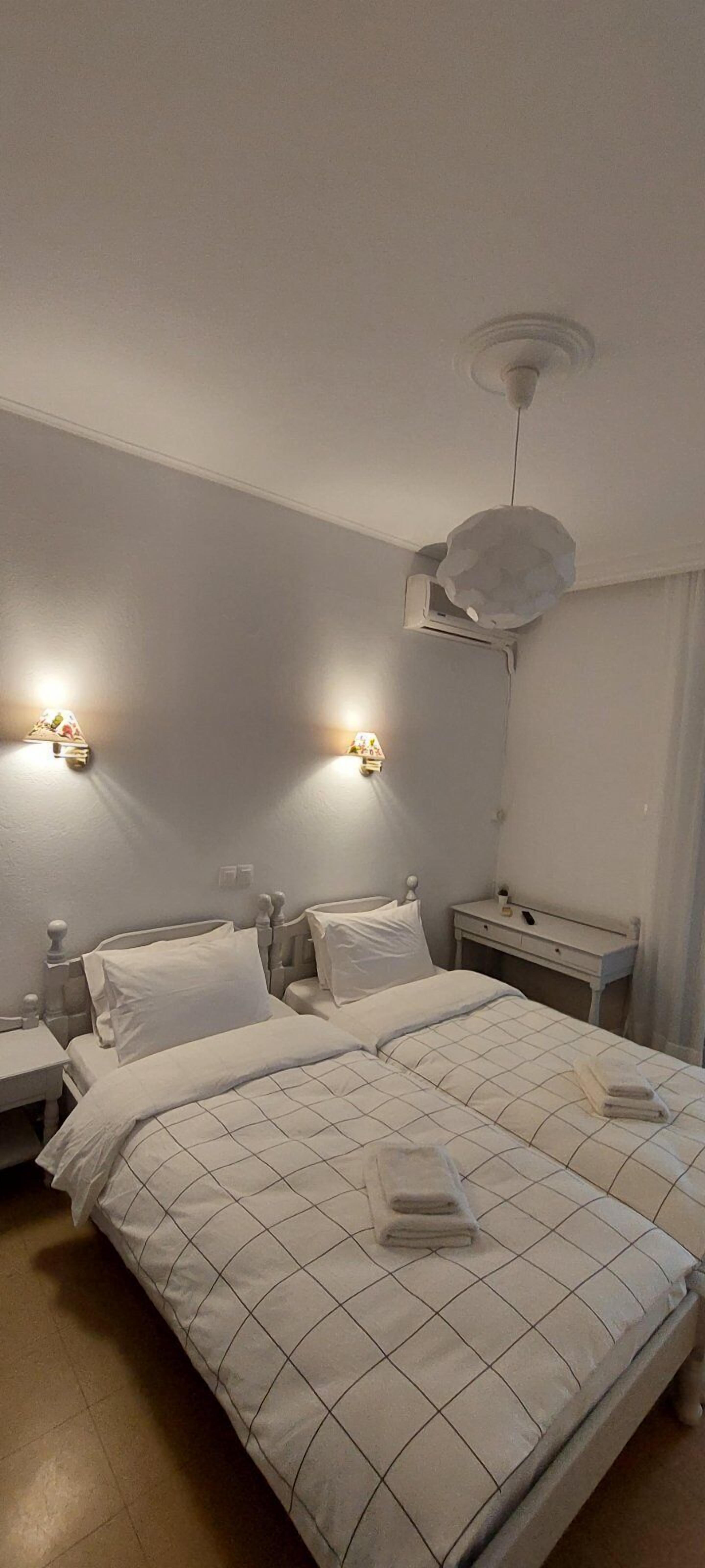 Basic Double Room, Sea View | Peti besi dalam bilik, Wi-fi percuma, cadar katil 