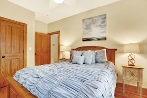 4 bedrooms, iron/ironing board, free WiFi, bed sheets
