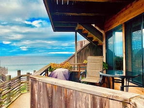 Terrace/patio - YOU WON'T WANT TO LEAVE! (Monterey)