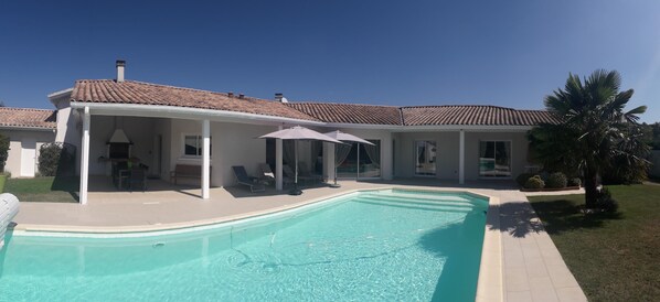 A heated pool - BETWEEN ARCACHON AND OCEAN, BIG HOUSE - LE TEMPLE (Le Temple)