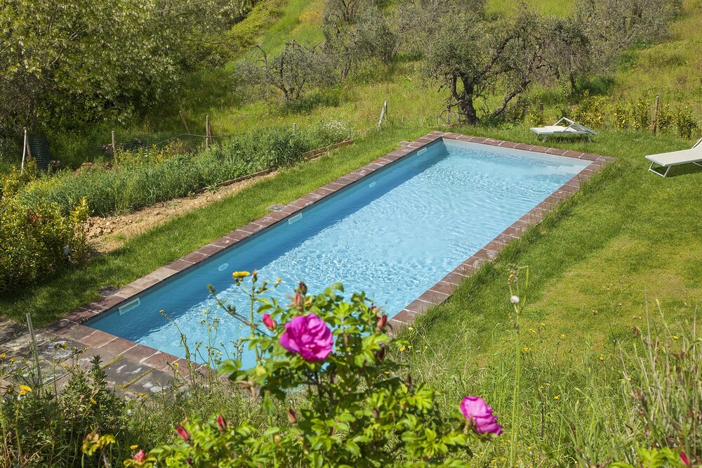 Tuscany Chianti: 20 min to Florence wifi, wine, stunning view.!