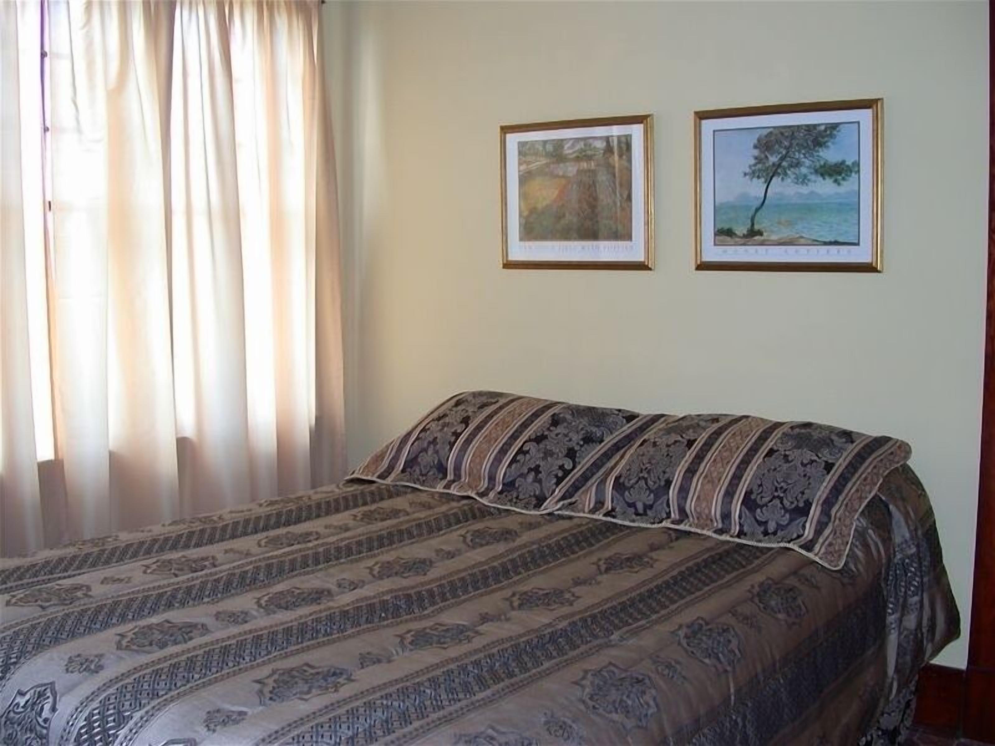 4 dormitoris, planxa i posts de planxar, un bressol de viatge i wifi 