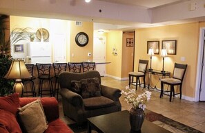 Smart TV, DVD player, video library - 1113: Luxury Beachfront Condo w/Parking (Panama City Beach)